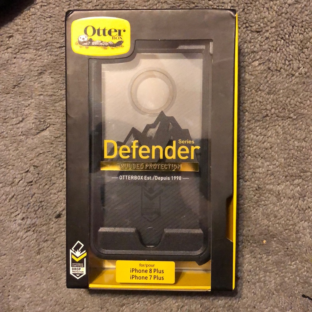 Brand new iPhone 7/8 plus Otter box defender case